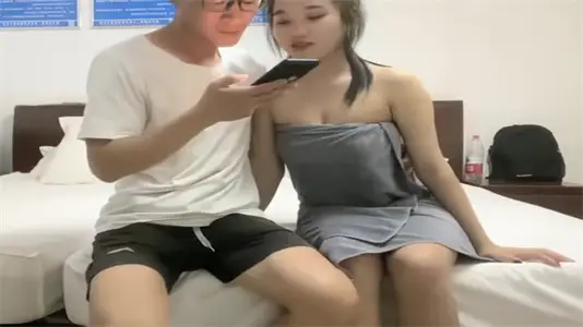 金三角猎艳新晋探花19岁青涩小美女