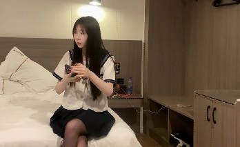 黑丝萝莉千依百顺长腿嫩穴任君把玩-推车探花